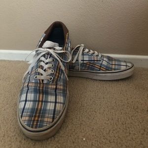 Men’s plaid vans